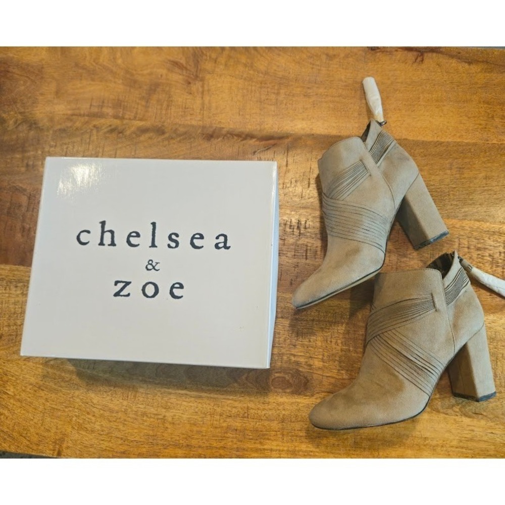 Chelsea & Zoe Kimball Women's Chunky Heel Boot Size 8.5 NIB Taupe Closed Toe